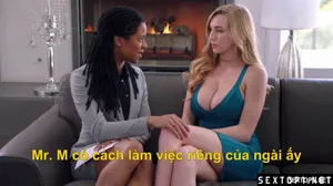 Lớp học yoga biến thành cảnh sex đồng tính nữ - ngón chân đâm vào nhau